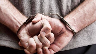 Сотрудника ДГД задержали в Уральске при получении 25 млн тенге взятки