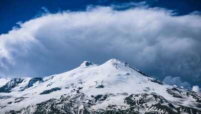 Тело туристки, погибшей больше 30 лет назад, нашли на склоне Эльбруса