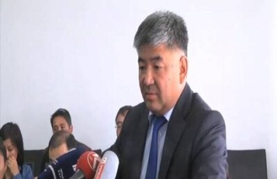 Районный аким в Актюбинской области не пускал беременную сотрудницу в декрет