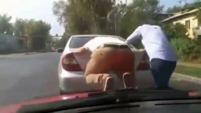 Опасные трюки на авто показали каскадёры-самоучки из Казахстана