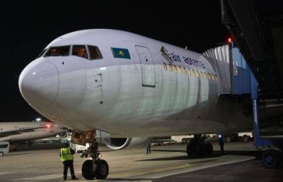 В самолёте Air Astana, застрявшем в Бангкоке, до сих пор устраняют техническую неисправность 