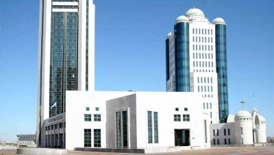 Нигматулин созвал совместное заседание палат Парламента