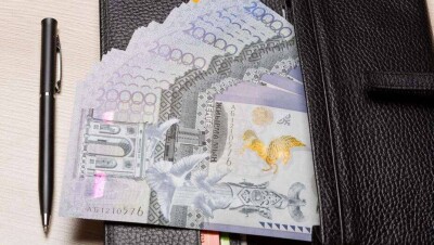 О коррупционной схеме, которая скрыта за допсоглашениями по госзакупкам, рассказали депутаты "Ак жола"