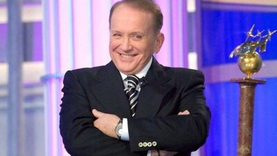 Александр Масляков продолжит работать ведущим КВН