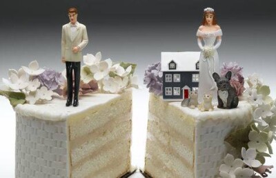 Жители Астаны и Алматы не могут заключать браки с иногородними 