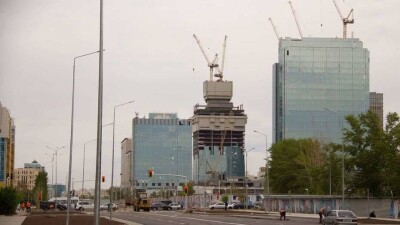Елордада бір топ құрылысшы әділдік іздеп Nur Otan-ға келді. Жаңалықтарға шолу