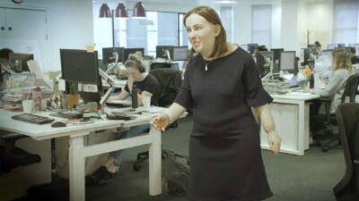 Учёные создали куклу Эмму как итог того, что с человеком делают 20 лет работы в офисе