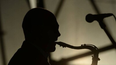 Попасть в Книгу рекордов Гиннесса саксофонисту помешала нелепая ошибка 