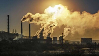 Жители Шымкента жалуются на зловонный запах по вечерам