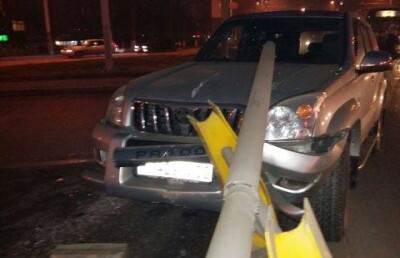 Пять человек пострадали при столкновении внедорожника с автобусом в Алматы