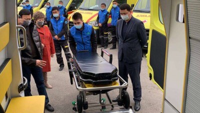 Алексей Цой осмотрел новый автопарк скорой помощи в Алматы: служба сможет обрабатывать 9000 обращений в сутки
