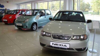 Казахстан резко увеличил импорт авто из Узбекистана и Турции