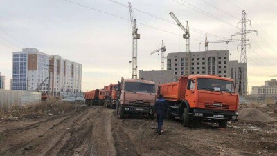 33 самосвала с мусором вывезли со стихийных свалок Астаны