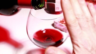 Десять дней казахстанцев будут уговаривать не пить