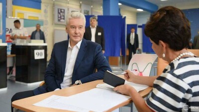 Путин поздравил Собянина с победой на выборах мэра Москвы