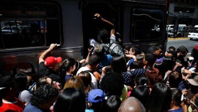 Венесуэла снова погрузилась во тьму: на большей части страны нет электричества