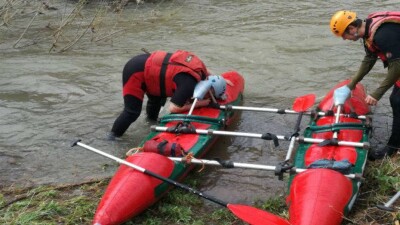 В ВКО байдарочник прошёл пешком восемь километров, прежде чем его спасли