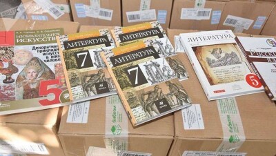 Таджикские школьники задолжали государству 3 млн долларов за аренду учебников