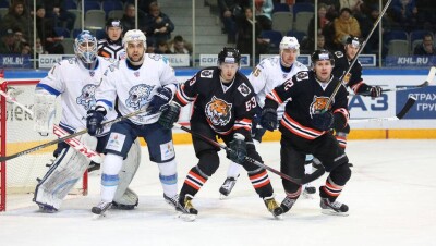 "Барыс" победил "Амур" в Континентальной хоккейной лиге