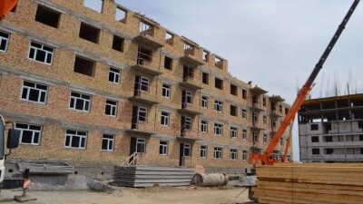 Женис Касымбек ответил критикующим программу "7-20-25"