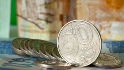Бюджет освоен, дедолларизация проведена, экономика вырастет на 1%