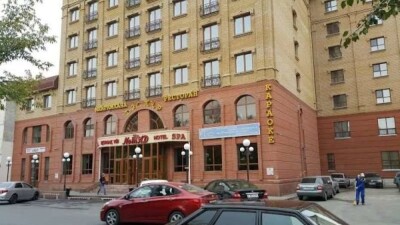 В Семее с подозрением на коронавирус госпитализировали гражданина ЮАР 