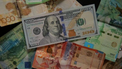 Нацбанк не справляется с регулированием валютных операций – депутат Мажилиса