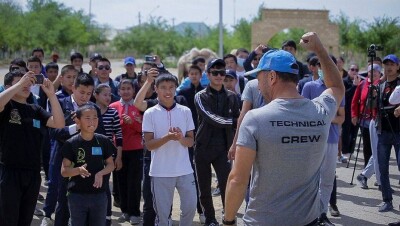 Во время тура по городам Казахстана Astana Motorsports нашла механиков для команды