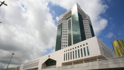 Пересмотреть структуру Правительства поручил Назарбаев