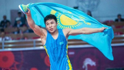 Казахстанские борцы выиграли 16 медалей на чемпионате Азии в Китае