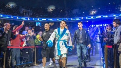 Суд над боксёром Жанкошем Тураровым за драку после перестрелки в Sky Bar начался в Алматы