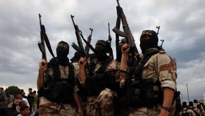 Зарплаты боевиков ИГИЛ за два года снизились на 90%, посчитали в МИД РФ