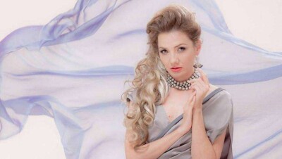 Лишившаяся в аварии ног алматинка Екатерина Парафиева снялась в фотосессии