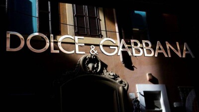 Dolce & Gabbana отменил показ в Шанхае из-за обвинений в расизме
