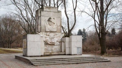 В Польше намерены снести 75 советских памятников, возведённых после Второй мировой войны