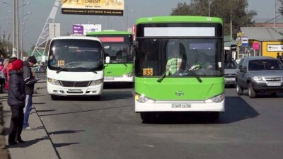 Автобусный коллапс в Семее: в городе не хватает водителей категории D