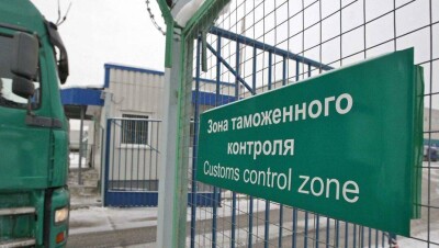 Владислав Косарев призвал бороться с коррупцией на таможне воспитательными беседами