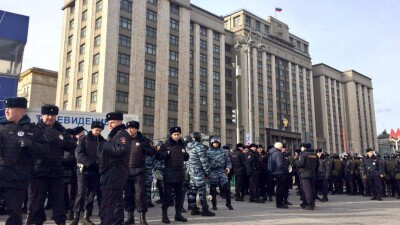 На антикоррупционном митинге в Москве задержаны сотни человек