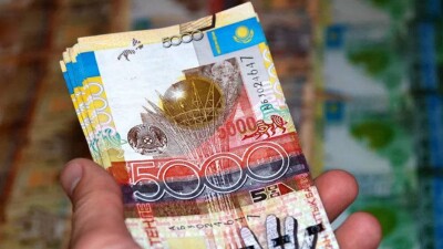 Qazkom пытался отсудить пять тысяч тенге у дочери умершей заёмщицы