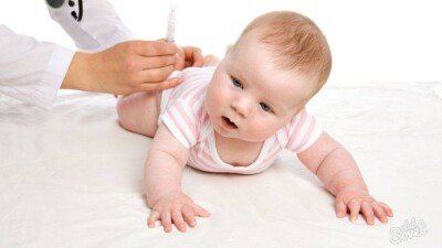 За небрежно сделанный младенцу укол семейчанка отсудила 300 тысяч тенге