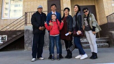 Купивший рыдающей девочке жильё бизнесмен поражён реакцией её соседей
