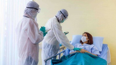 Замакима Алматы сделал предупреждение руководству клиник, затягивающих с выплатами надбавок медикам