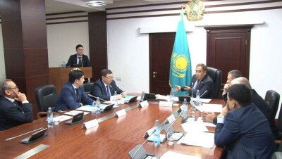 В Алматинской области госслужащие пожаловались на произвол чиновника