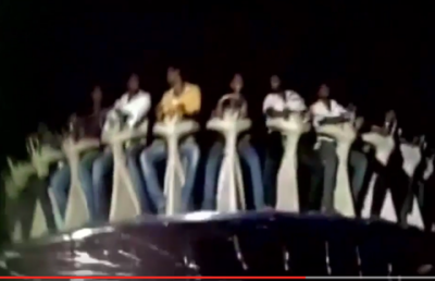 В индийском парке развлечений рухнул аттракцион с людьми