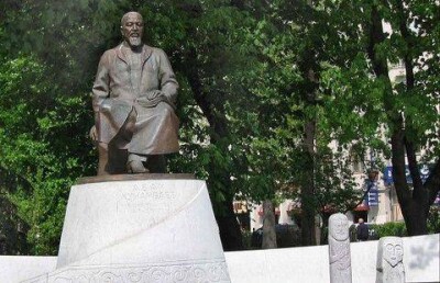 Москвичи соберутся у памятника Абаю, чтобы выразить соболезнования Казахстану