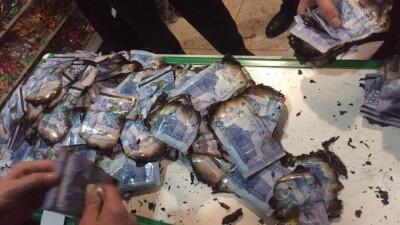 Взламывая банкомат горелкой, грабители сожгли почти 5 миллионов тенге