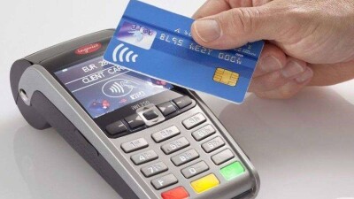 Средняя комиссия по приёму платежей через POS-терминалы снизилась до 2,4%