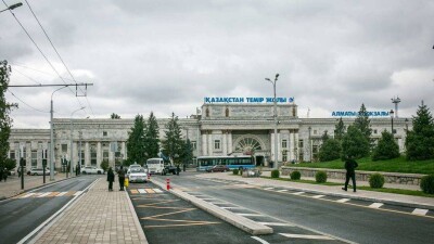 Вокзалы "Алматы-1" и "Алматы-2" передадут на баланс акимата до июня 2019 года