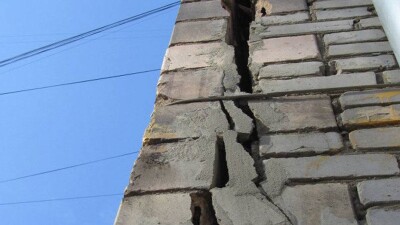 Жители многоквартирного дома в Костанае боятся за свою жизнь