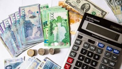 Валютный рынок научился функционировать без активного вмешательства регулятора – эксперт